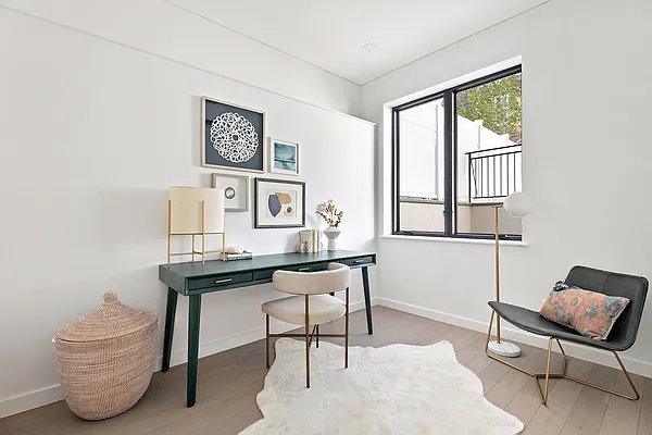 Sold by Compass | media 20