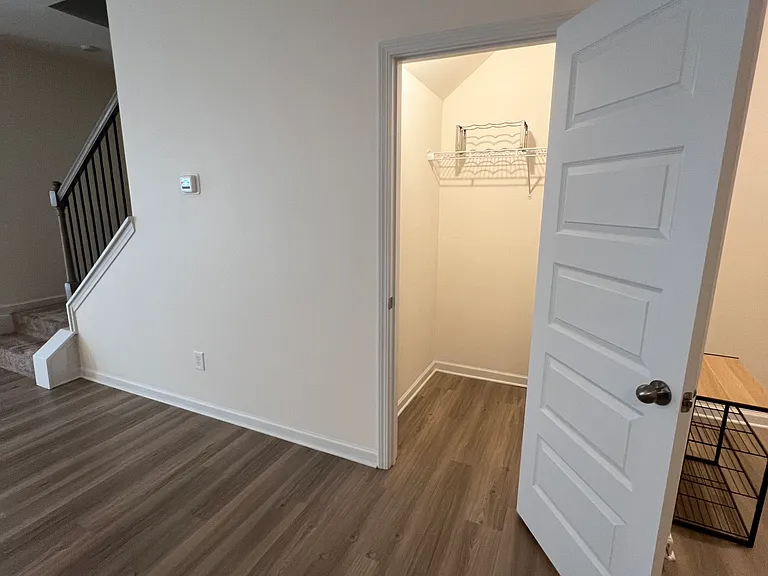 5745 Silver Lake Dr — Photo 7
