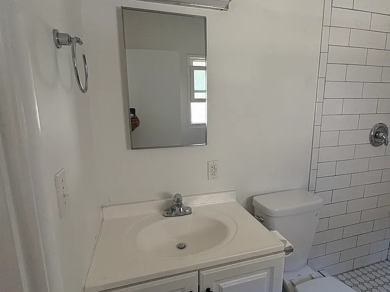 405 Corona Del Mar #6 — Photo 10