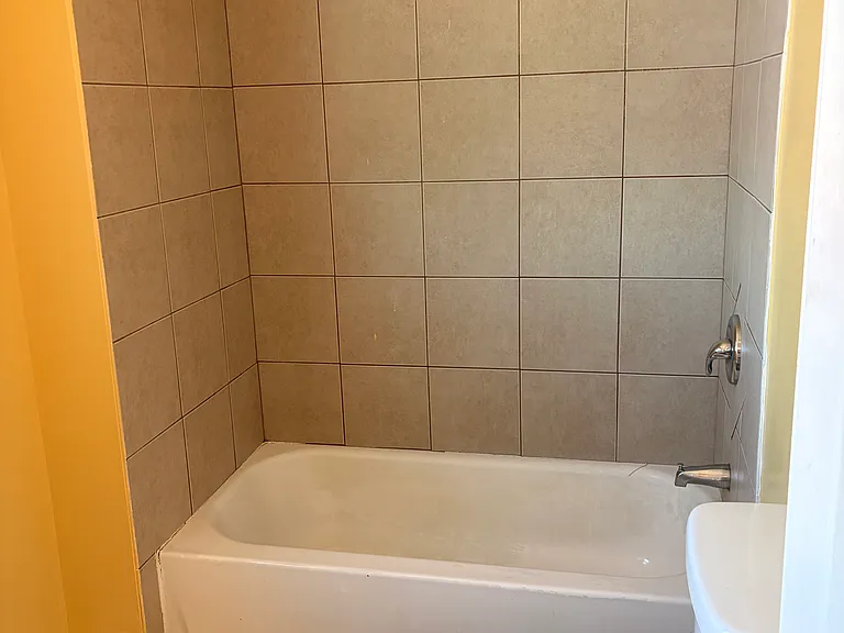 691 S Main St #3 — Photo 7