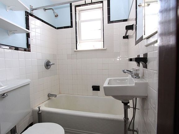 4th image of 70 N Henry St APT 3R