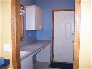 5th image of 1210 Carpenter Pl NE