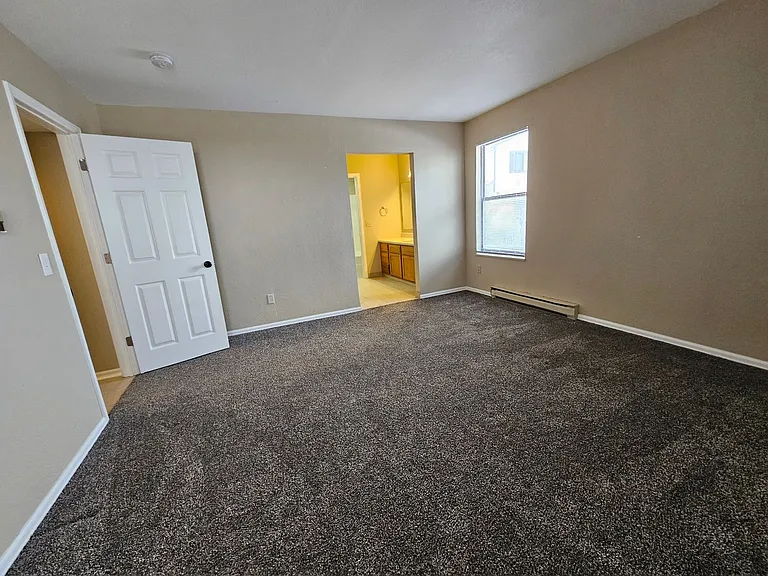 460 S Fenton St — Photo 74
