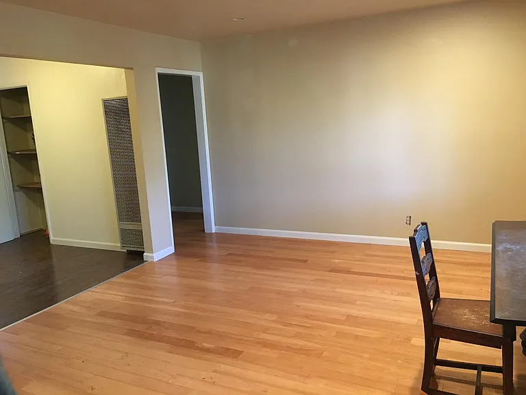 660 Roble Ave #4 — Photo 5
