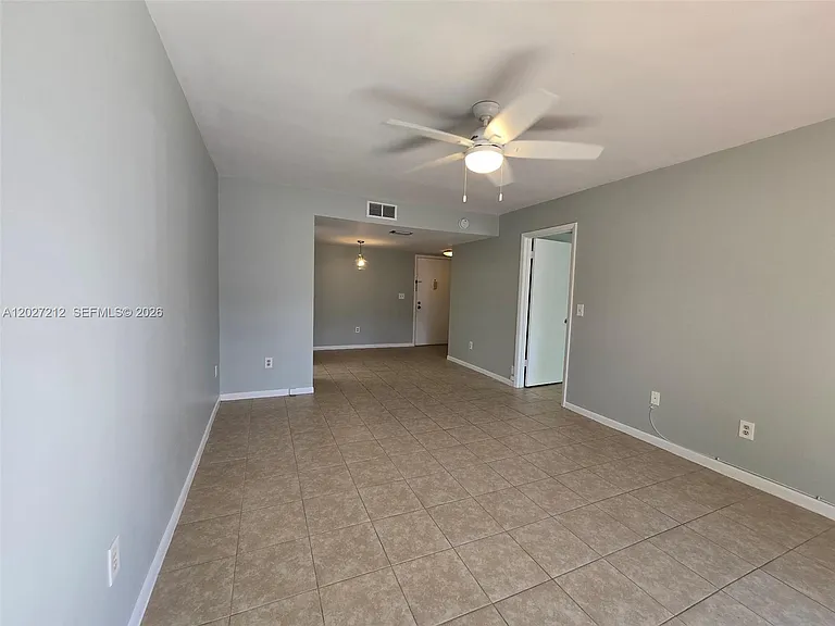 950 S Kanner Hwy #B4 — Photo 5