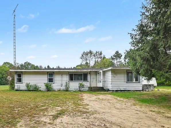 271 66th St, South Haven, MI 49090