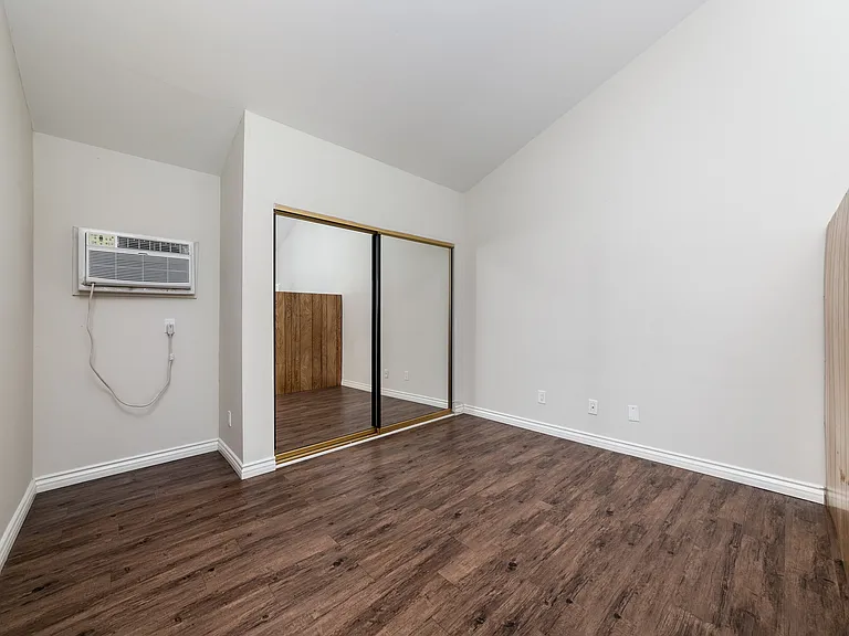 5628 Colfax Ave #5 — Photo 12