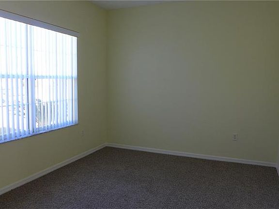 2nd image of 6011 Live Oak Dr
