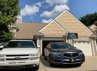 1555 16th Ave NE, Hickory, NC 28601