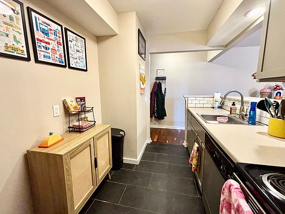 5th image of 3926-3934 Warwick Blvd #3928-6