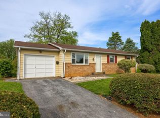 188 N Hazel St, Manheim, PA 17545