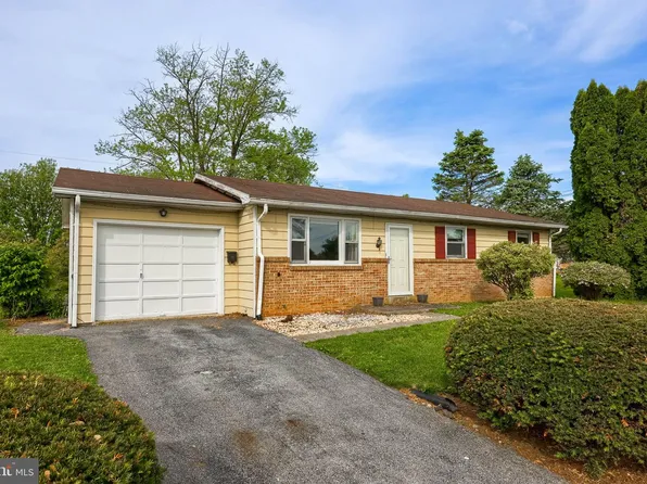 188 N Hazel St, Manheim, PA 17545