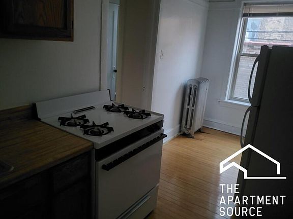 3rd image of 6349 N Magnolia Ave #G1