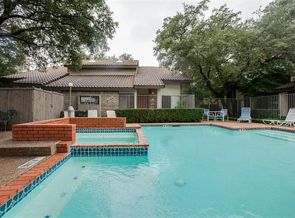 4th image of 821 Dublin Dr APT 131