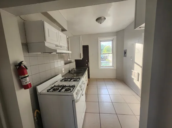 319 Herbert St #6E, Perth Amboy, NJ 08861