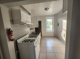 319 Herbert St, Perth Amboy, NJ