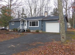 139 Maria Ln, Dingmans Ferry, PA 18328