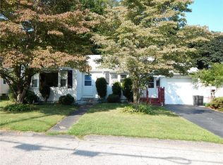 9 Summit Ave, Johnston, RI 02919