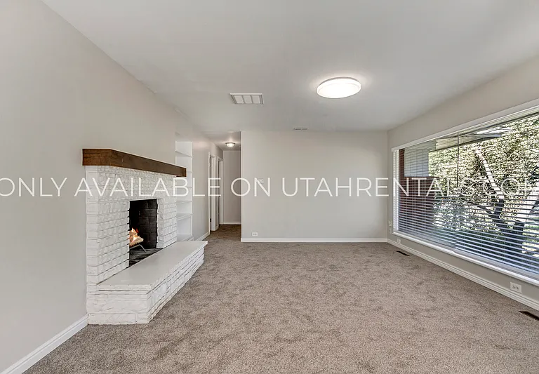 639 N 600 W — Photo 17