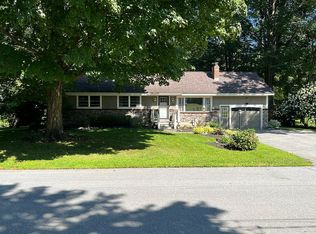 625 Sunny Ln, Ballston Spa, NY 12020