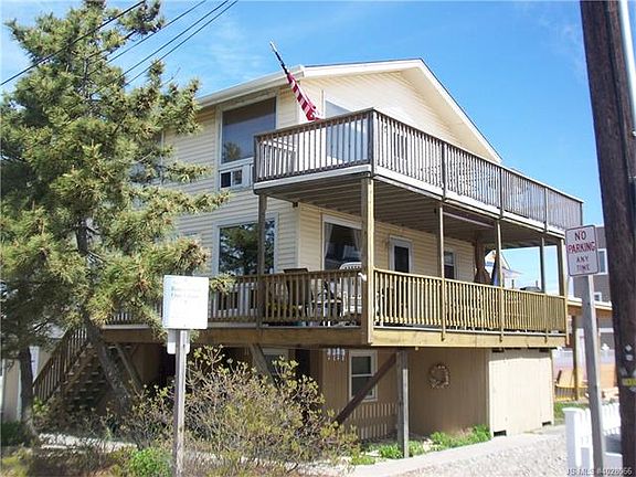 2nd image of 7711 Ocean Blvd #C1