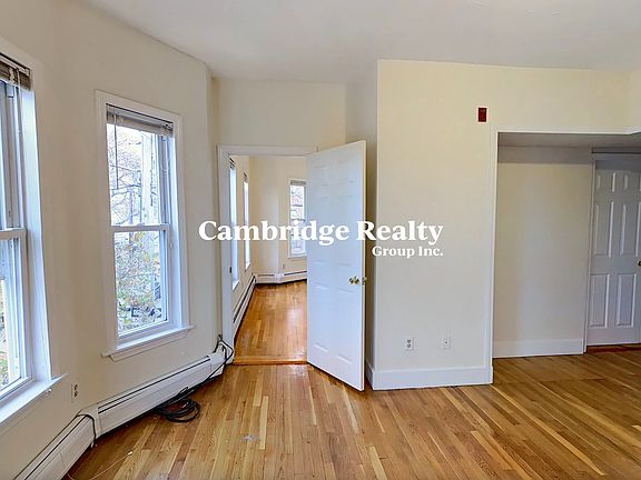 3rd image of 38 Bond St #2A