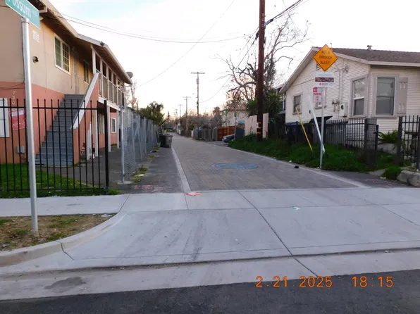 730 Dixieanne Ave, Sacramento, CA 95815