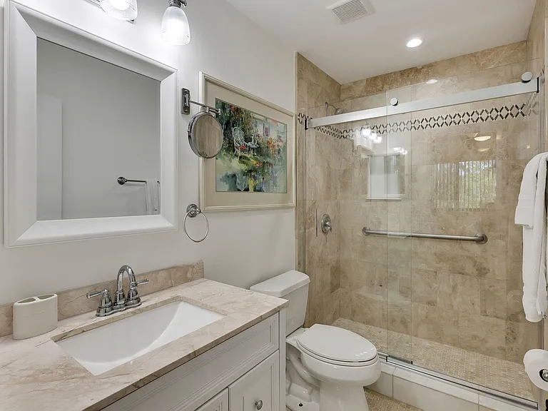 526 Club Dr — Photo 18