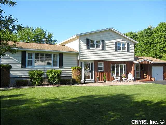1st image of 1 Carol Dr