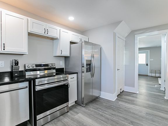 4th image of 1250 Portage Ave
