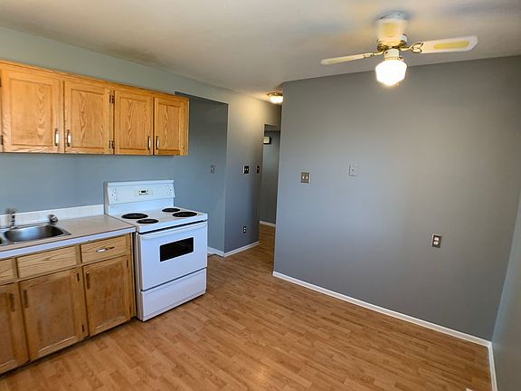 4th image of 701 Beacon Hill Dr #37