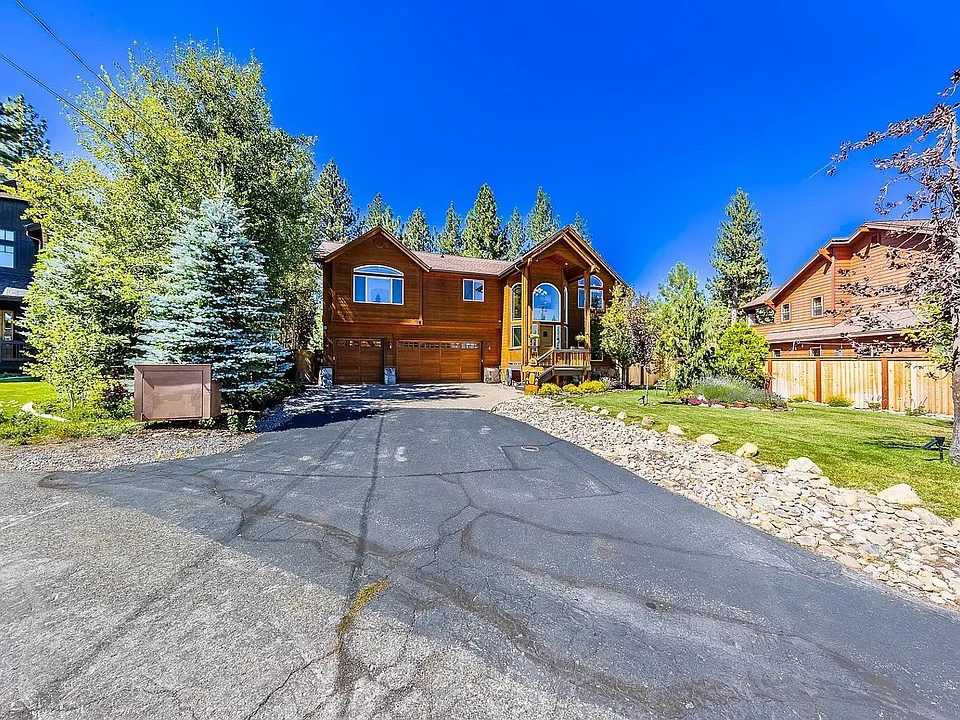 607 Pyramid Ct