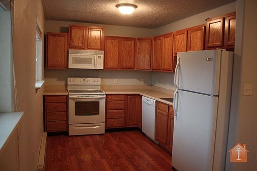 4th image of 408 E Comanche St APT D2