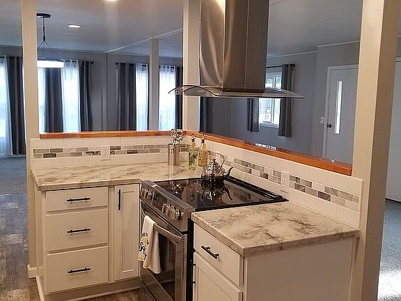 Custom Island w/ Stove