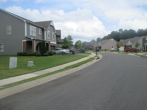 5th image of 1010 Pine Valley Dr