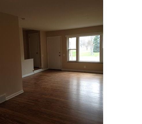 2nd image of 1089 Putney Dr Unit 7