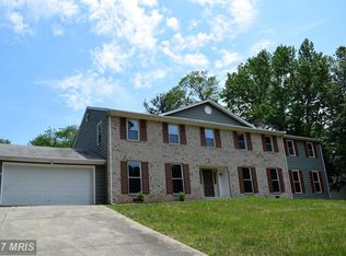 8701 Mitchell Rd, La Plata, MD 20646