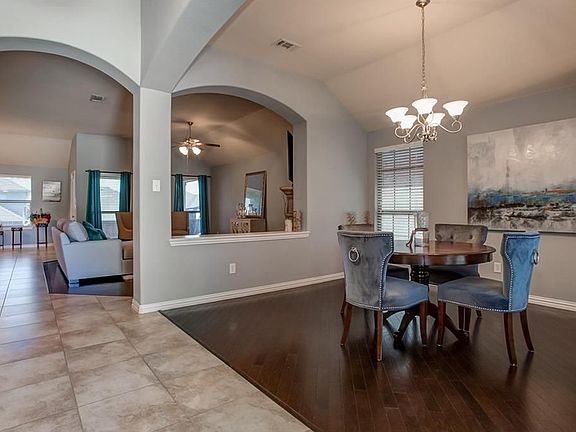 2nd image of 945 Tara Dr