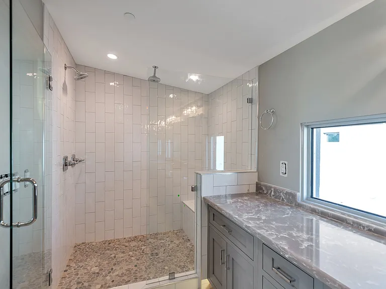 4525 N 40th St #6 — Photo 32