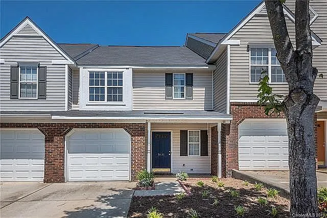 9438 Elizabeth Townes Ln — Photo 1