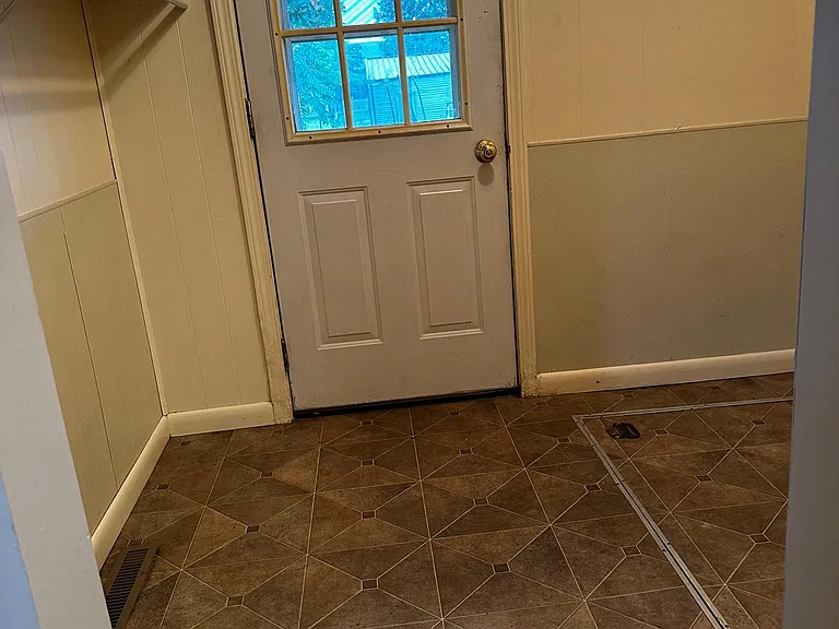 429 Defiance St — Photo 10