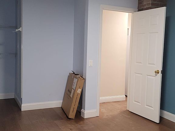 3rd image of 16 Washington Pl N #2