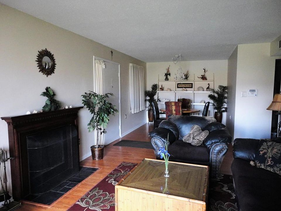 living room and dining room - Copy
