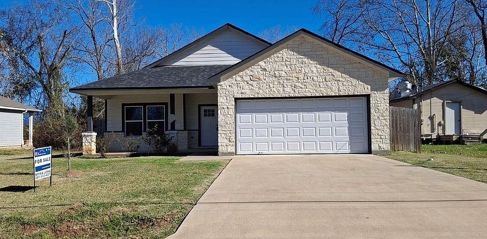 1st image of 1016 Rachel B Scott St