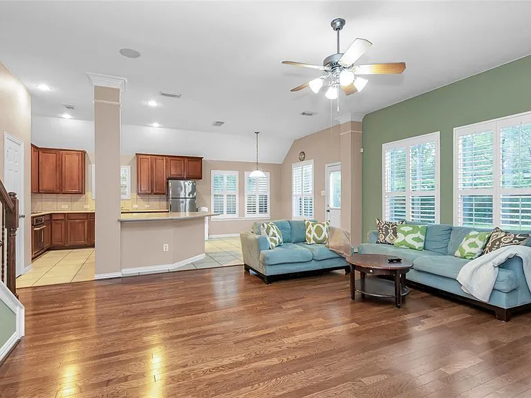 8318 Lemonmint Meadow Dr — Photo 18