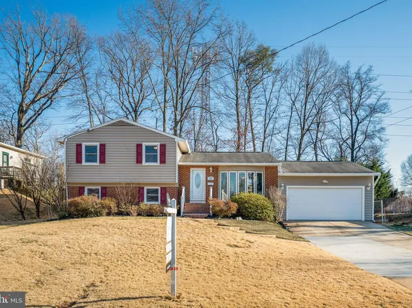 4713 Eaton Pl, Alexandria, VA 22310