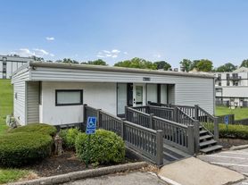 Maple Hills Apartments