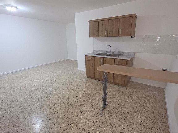 2nd image of 2A3 Apt Ave #4
