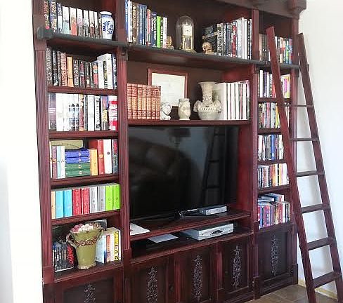 Custom Built in Furniture