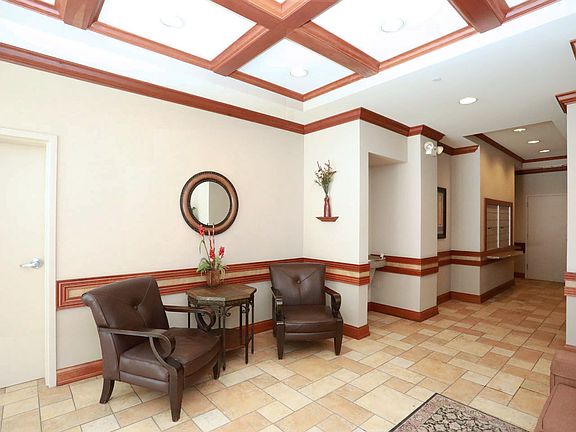 5th image of 100 N Bokelman St APT 422